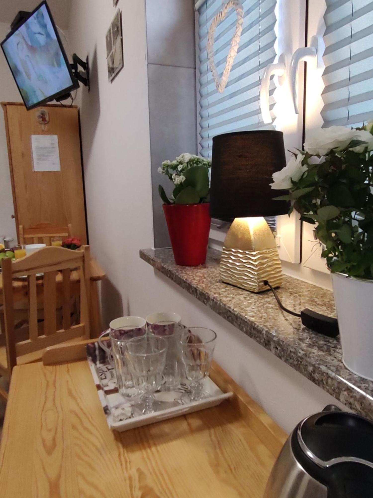 Pokoje Pod Grusza -Osobne Wejscia Kudowa-Zdrój Habitación foto